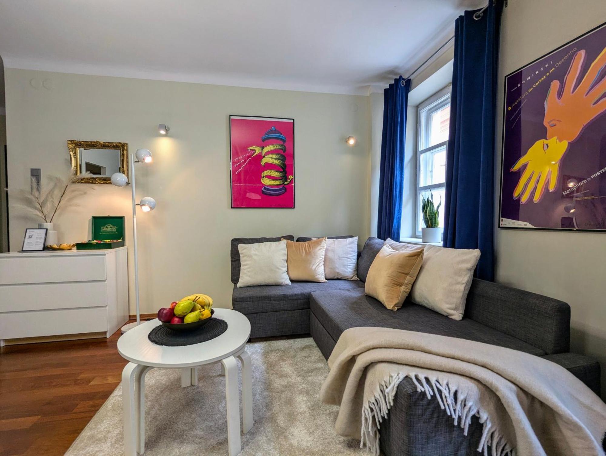 Bella Luna Luxury - Spacious 1br In Old Town Apartament *